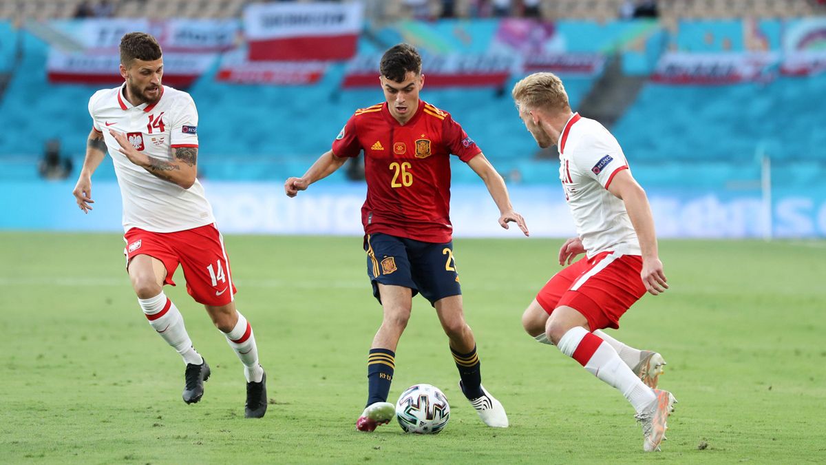 Tài năng trẻ Pedri hay nhất Euro 2021